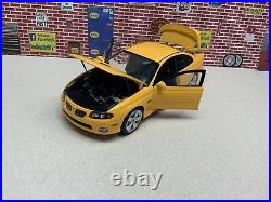 1/18 GMP 2005 GTO 6.0 LItre YELLOW VERY RARE, Used Store Display Bad Box