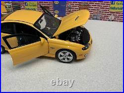 1/18 GMP 2005 GTO 6.0 LItre YELLOW VERY RARE, Used Store Display Bad Box