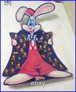 1987 Who Framed Roger Rabbit Counter Display With 31 Original Pins Rare