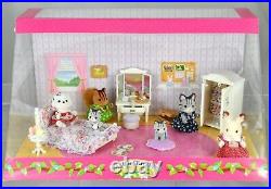 Calico Critters Store Display, Girl's Bedroom in Diorama CC90250 Very Rare
