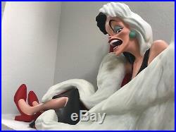 Disney Store Display prop Cruella De Vil 101 Dalmatians lifesize statue rare