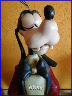 Goofy butler waiter statue figure life size big fig rare Disney store display