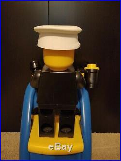 LEGO 19 JUMBO rare cop store display figure