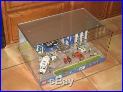 LEGO CITY Store Display RARE Prisoner Trans. 60043 + Police Station 60047