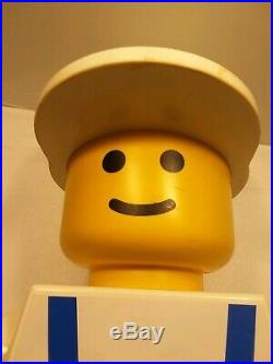 LEGO Store Display 19 Minifigure Construction Worker Rare Minifig Mini figure