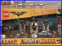 Lego Batman Movie Toys R Us Store Display Pick-Up Only Rare 70903 70912 70905