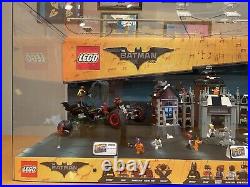 Lego Batman Movie Toys R Us Store Display Pick-Up Only Rare 70903 70912 70905