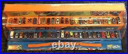 RARE Hot Wheels Store Display Toys R Us Exclusive Limited Edition 164 Scale