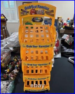 RARE M+M'S YELLOW STORE DISPLAY 4 SHELVES COLORFUL! Grab your favorites -NICE
