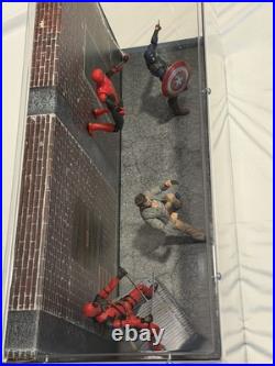 RARE Walmart Store Display Marvel Deadpool Spider Man Wolverine Captain America