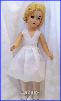 Rare 1945 21-inch Composition Miss Curity Doll / Store Display Exceptional