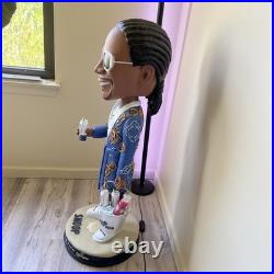 Rare 43. Snoop Dogg. (blue Suit). Corona Beer Bobblehead Store Display Statue