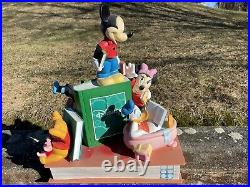 Rare Disney Store Book Display Mickey Minnie Pooh Piglet Goofy Donald Mouse
