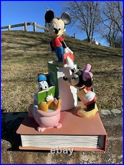 Rare Disney Store Book Display Mickey Minnie Pooh Piglet Goofy Donald Mouse