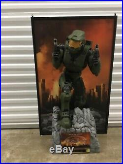 Rare HALO 2 MASTER CHIEF STANDEE GAME STORE DISPLAY XBOX Life Size poster type