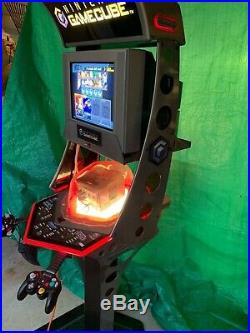 Rare Nintendo Gamecube Video Game Console With Lights Store Display Kiosk. Lock