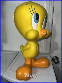 Rare Vintage 1996 Warner Bros Studio Store Display 17 Tweety Bird Statue