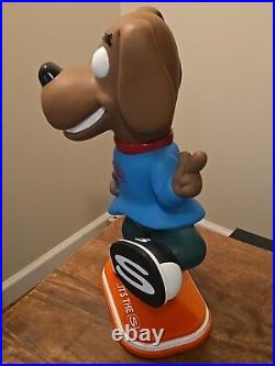 SKECHERS Shoe Sneakers Dog STORE DISPLAY ADVERTISING STATUE 17 EXTRA Rare