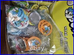 SMURFS Buttons Peyo Wallace Berrie & Company Store Display Of 90 1983 Rare J41