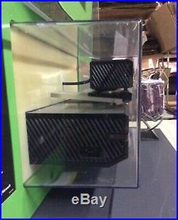 SUPER RARE Table Top Xbox One Kiosk Display FORMER TOYS R US STORE DISPLAY