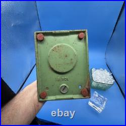 Super Rare Lightning No. 104 IceCubeBreaker Store Display Demo Model Withlucite Ice