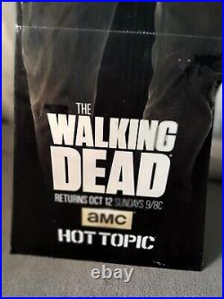 The Walking Dead Hot Topic Advertising Display Store Sign Board corrugated RARE