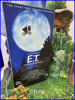 ULTRA RARE! Vintage E. T. 1980's Original VHS Tape 3-D Pop Up Display Stand