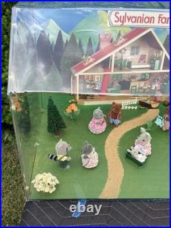 Vintage 1988 TOMY Sylvanian Families 25x15x18in Store Advertising Display RARE