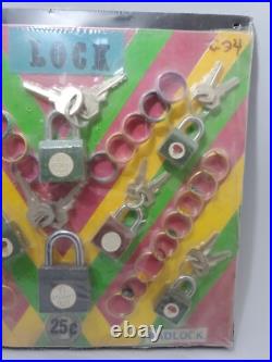 Vintage Gold Key Locks & Rings Store Display RARE NEW