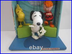 Vintage Peanuts Snoopy Pelham Marionette Puppet Animatronic Store Display RARE