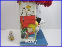 Vintage Peanuts Snoopy Pelham Marionette Puppet Animatronic Store Display RARE